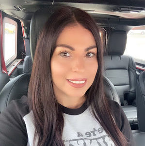 Meet your Posher, Marcia